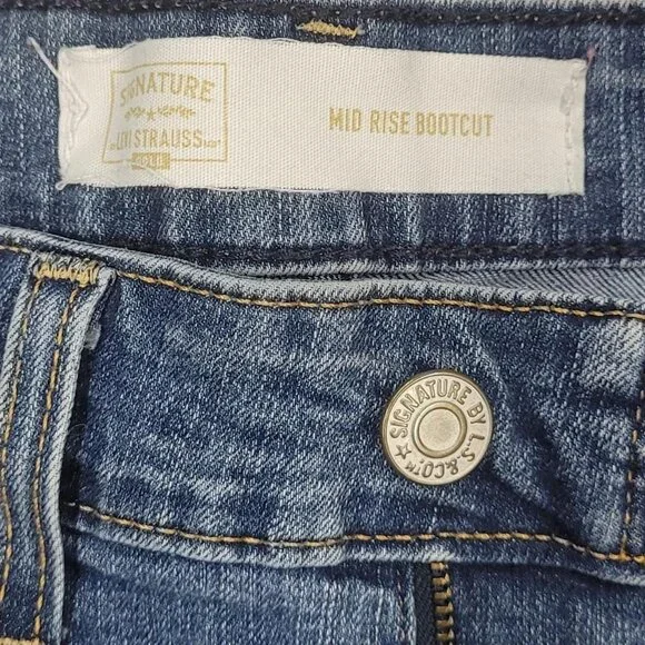 Levi's Signature Gold Rivet Flare Jeans | W28 L30 | Size 6S - Picture 6 of 7